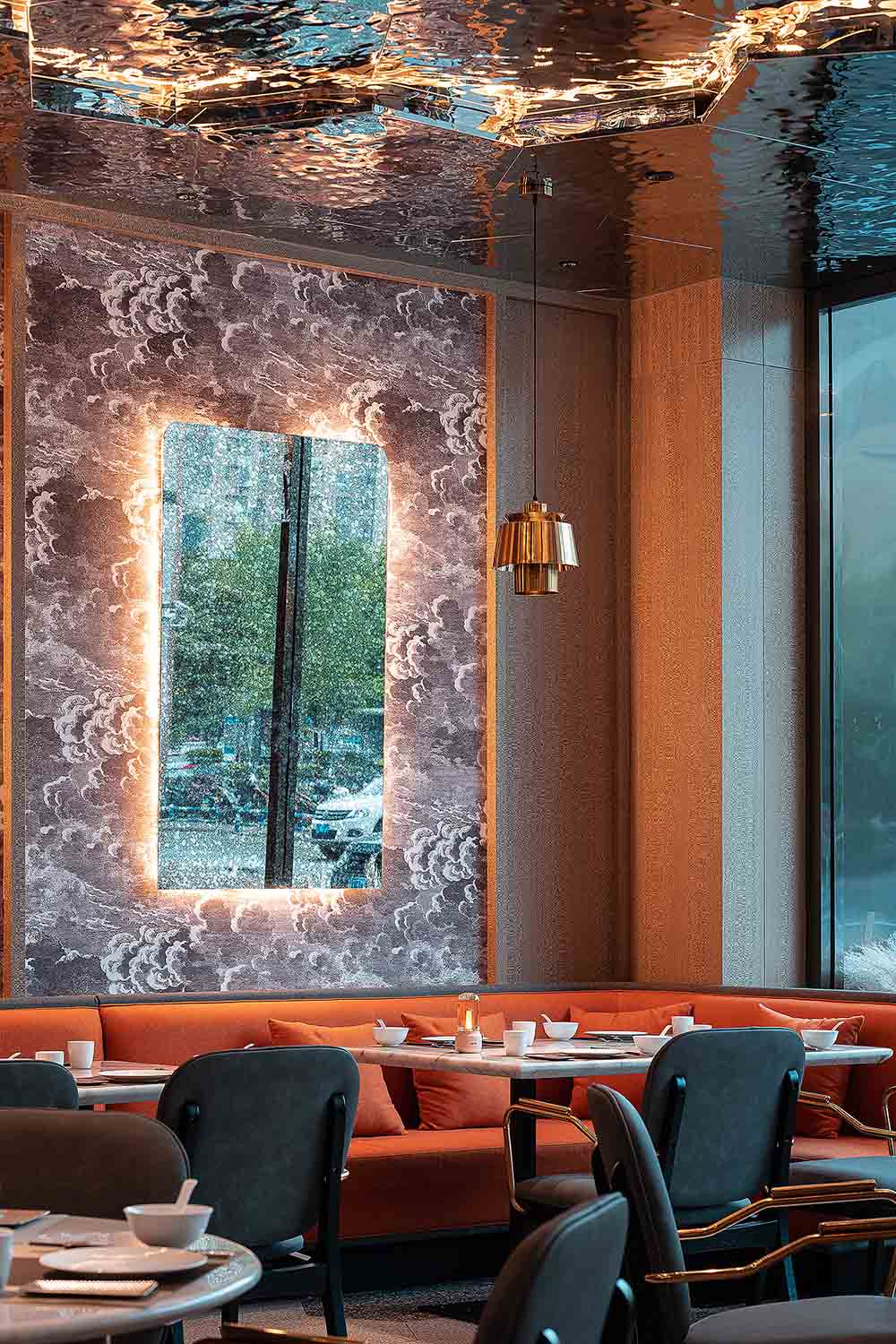 海上一品・海鲜姿造餐厅设计案例分享(图4) 海上一品・海鲜姿造餐厅设计案例分享(图4)