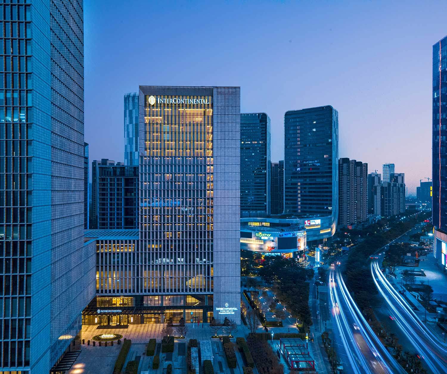 郑州爱游戏最新官网_爱游戏(中国)设计公司-保利洲际爱游戏最新官网_爱游戏(中国)装修设计案例(图2)