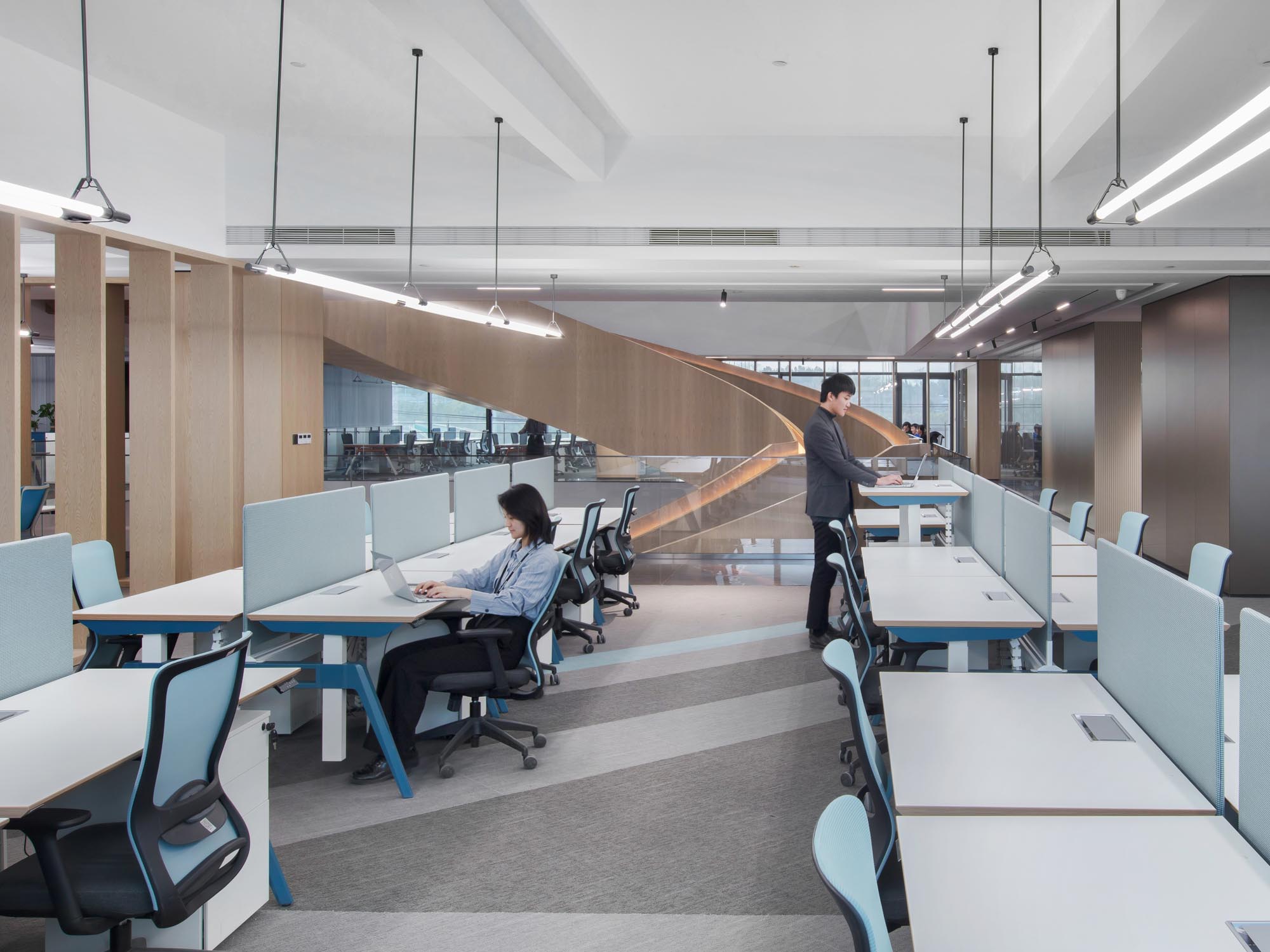 郑州总部办公设计公司游览式办公装修案例(图5) LYCS-Architecture-13.jpg