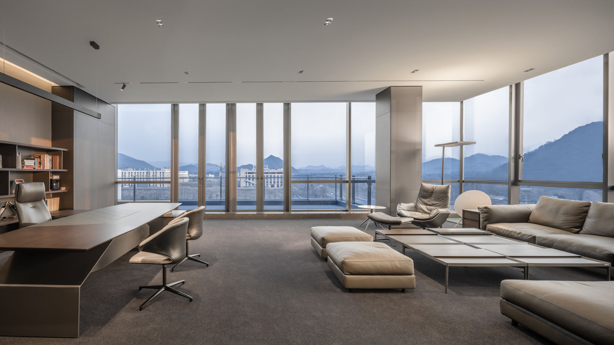 郑州总部办公设计公司游览式办公装修案例(图14) LYCS-Architecture-25.jpg