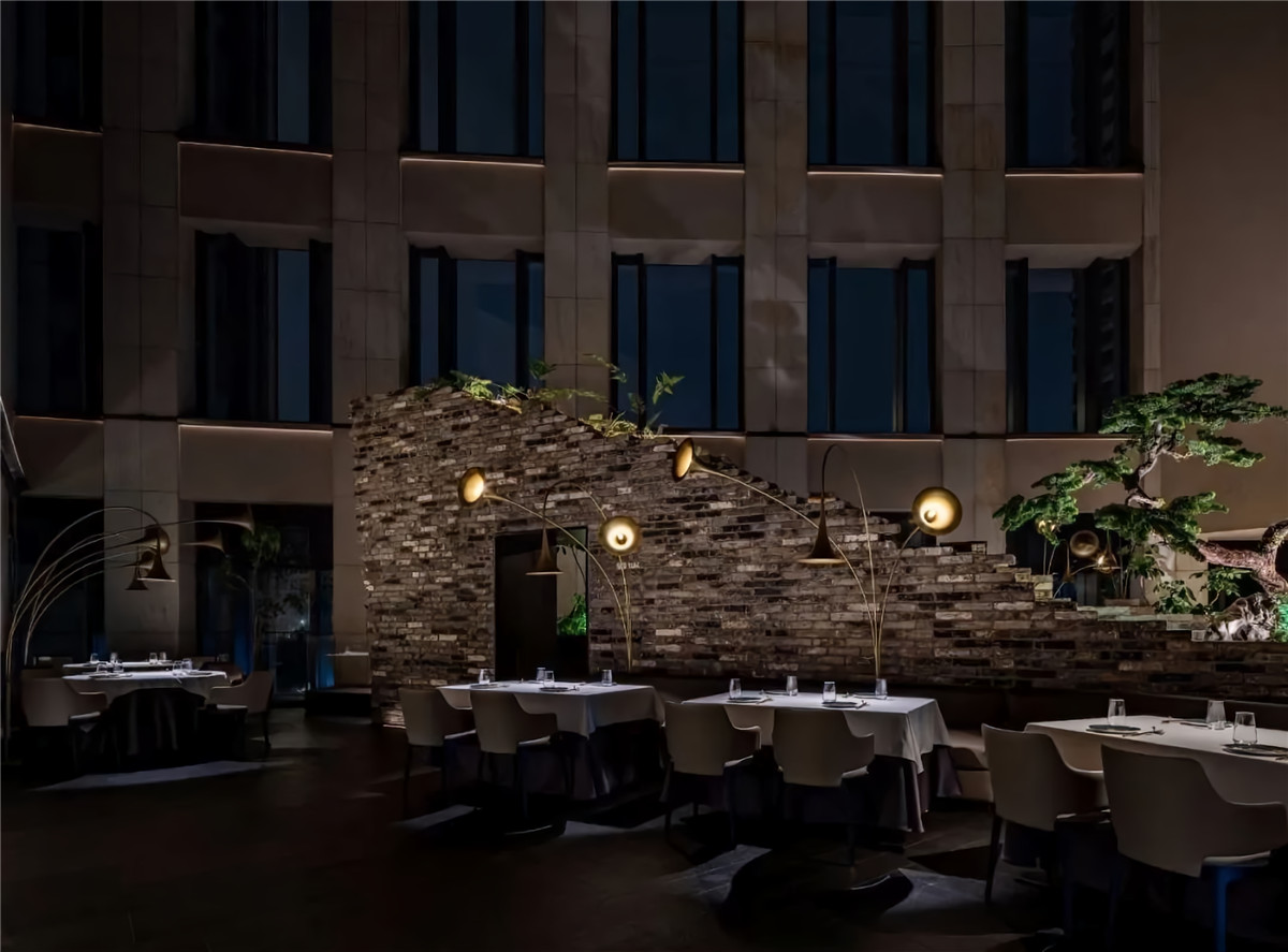 郑州烤鸭店设计推荐四季民福烤鸭店装修设计方案(图9) 郑州烤鸭店设计推荐四季民福烤鸭店装修设计方案(图9)