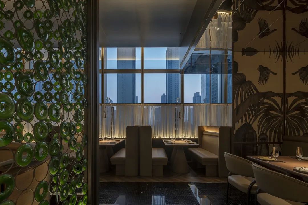 郑州中餐厅设计推荐璞玉高端餐饮装修方案(图6) 郑州中餐厅设计推荐璞玉高端餐饮装修方案(图6)