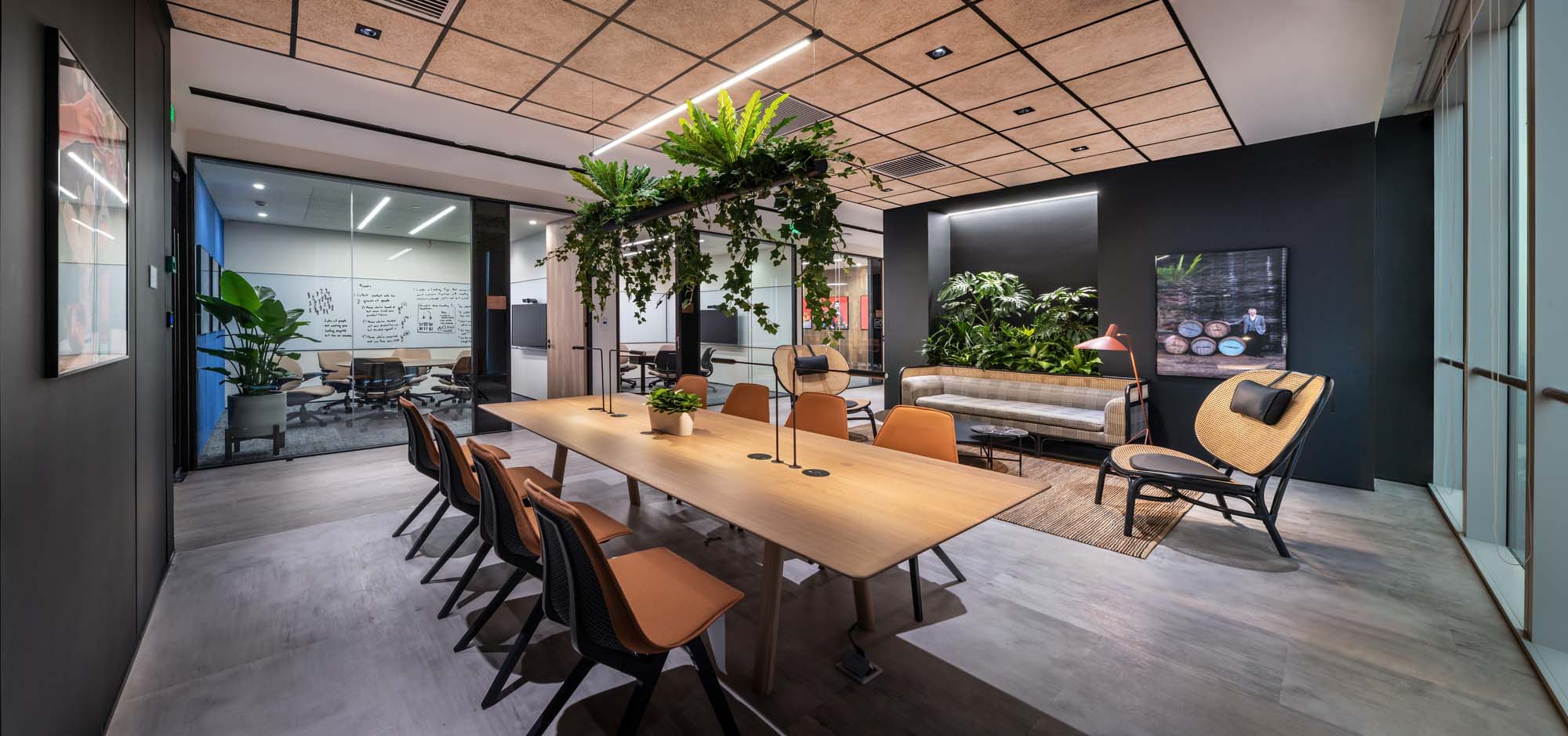 郑州办公室装修公司帝亚吉欧总部办公设计案例(图17) 郑州办公室装修公司帝亚吉欧总部办公设计案例(图17)