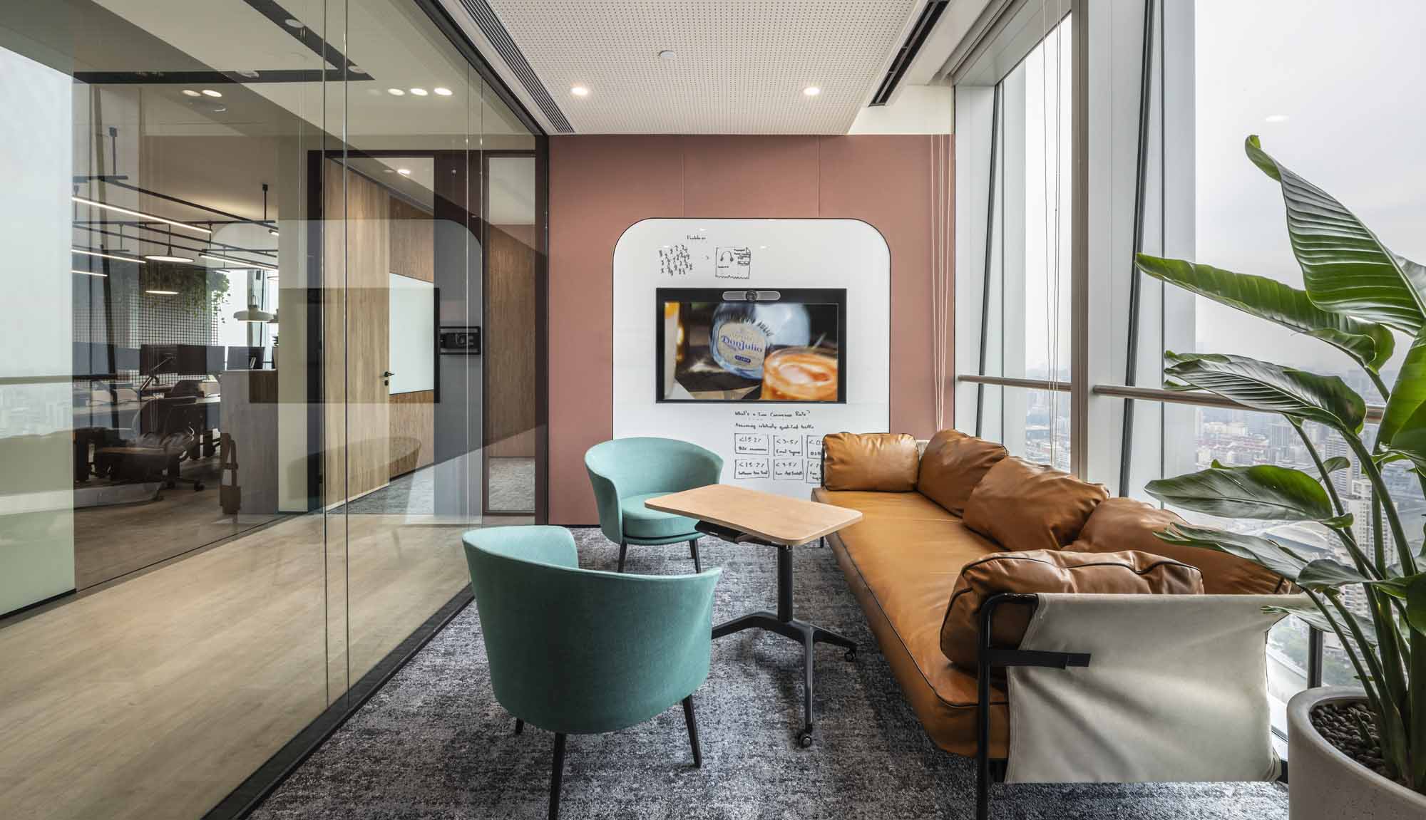 郑州办公室装修公司帝亚吉欧总部办公设计案例(图18) DM_20220728153923_019.jpg