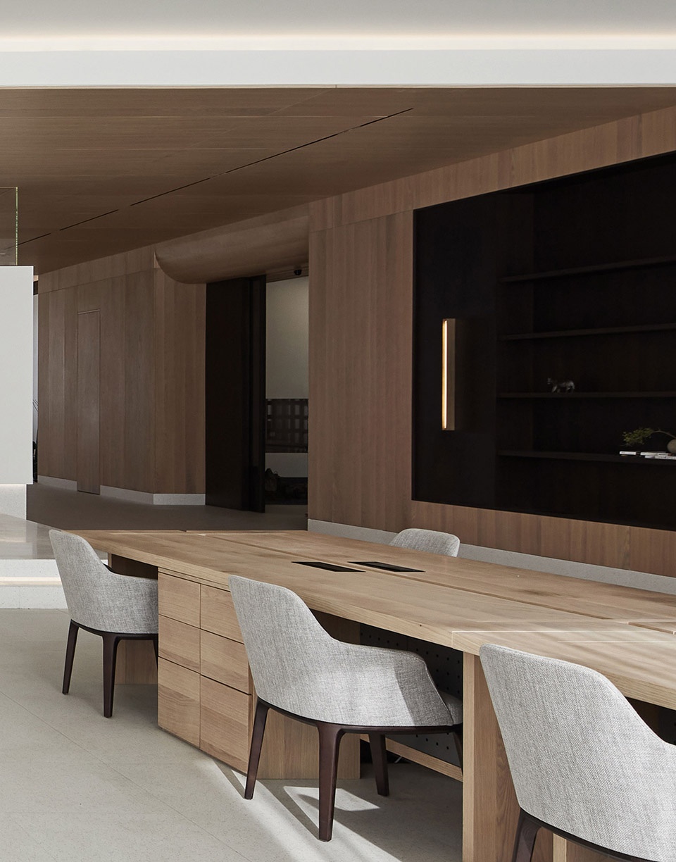 郑州办公室设计公司推荐行与形办公室装修案例(图9) 郑州办公室设计公司推荐行与形办公室装修案例(图9)