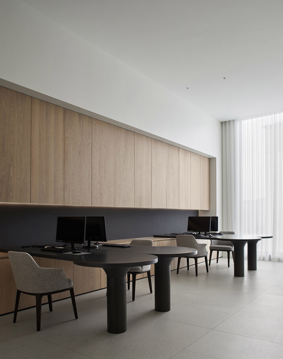 郑州办公室设计公司推荐行与形办公室装修案例(图10) 郑州办公室设计公司推荐行与形办公室装修案例(图10)