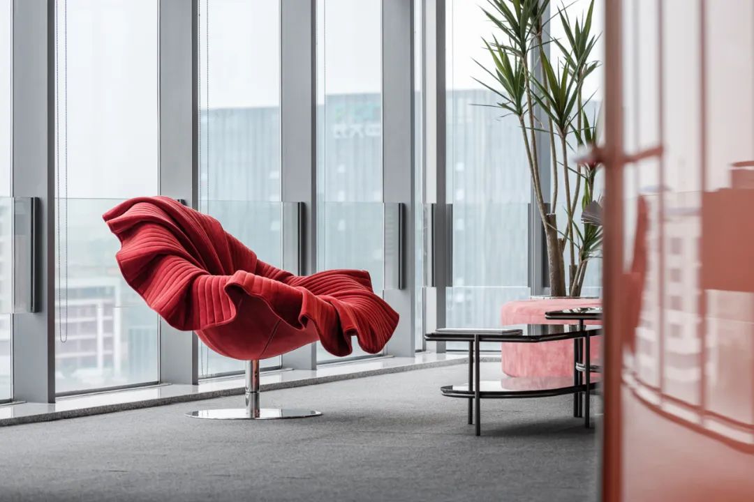 化妆品办公室设计推荐超现实美妆研究所装修案例(图6) DM_20220805100541_006.jpg