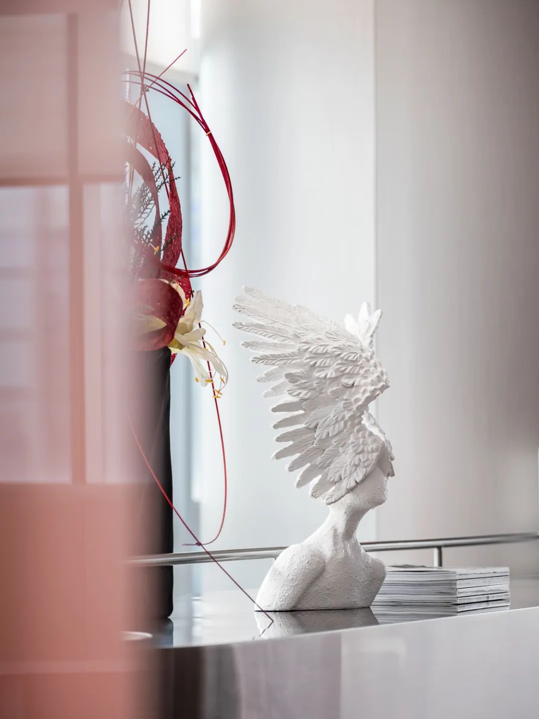 化妆品办公室设计推荐超现实美妆研究所装修案例(图14) 化妆品办公室设计推荐超现实美妆研究所装修案例(图14)