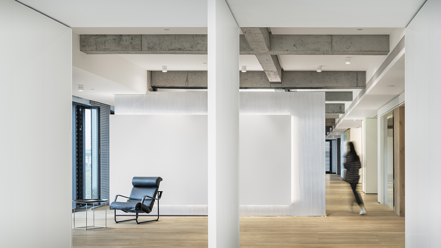 郑州办公室设计公司推荐凌笛办公空间装修案例(图4) hzldbgs-6.jpg