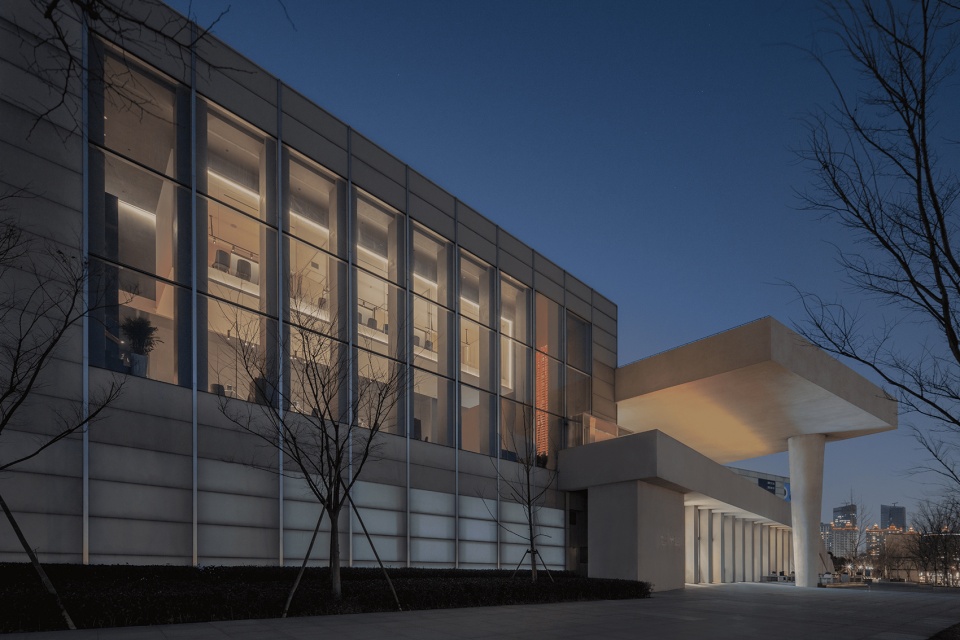 郑州餐厅设计公司西岸美术馆餐厅装修案例(图1) shxamsgct-1.jpg