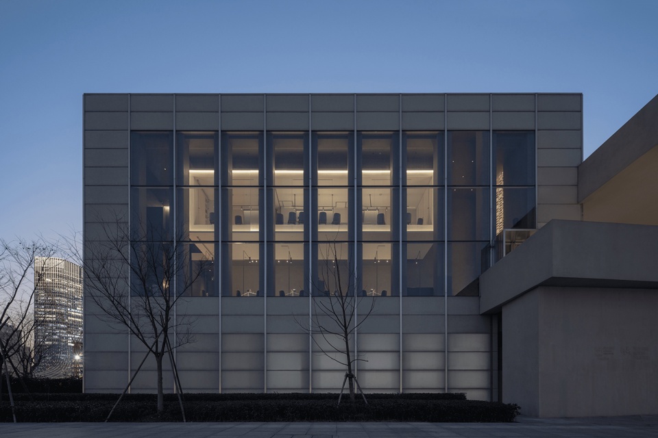 郑州餐厅设计公司西岸美术馆餐厅装修案例(图2) shxamsgct-2.jpg