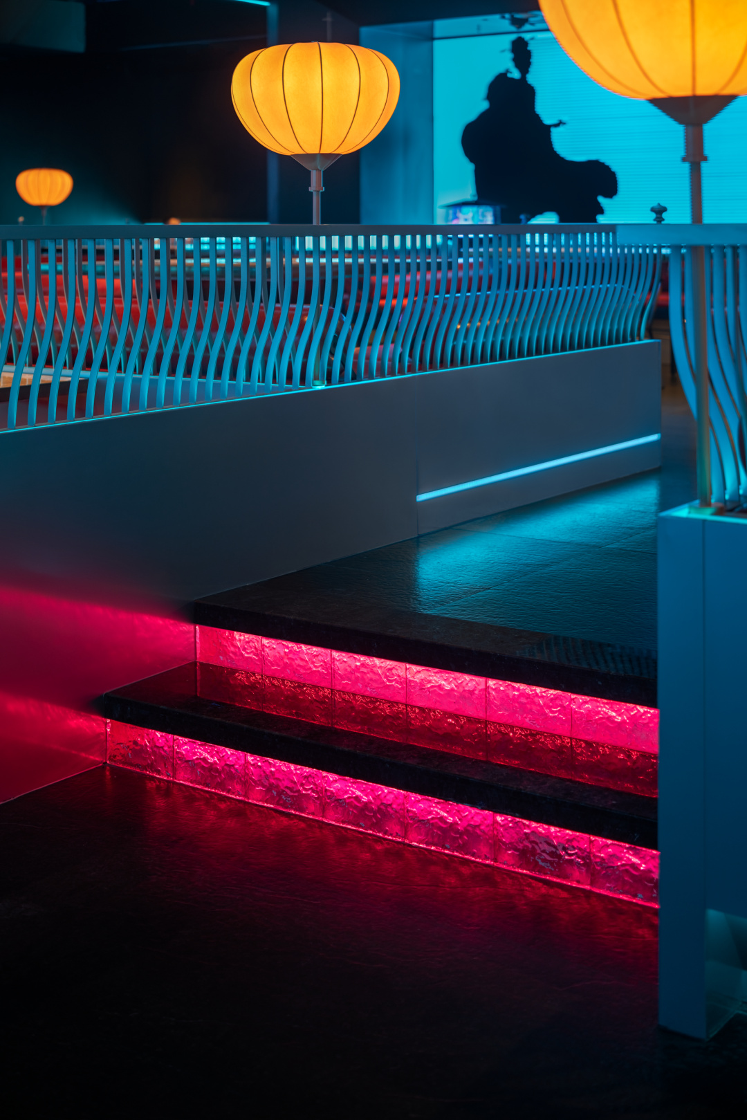 超酷国潮朋克风火锅串串店装修设计案例(图7) 超酷国潮朋克风火锅串串店装修设计案例(图7)