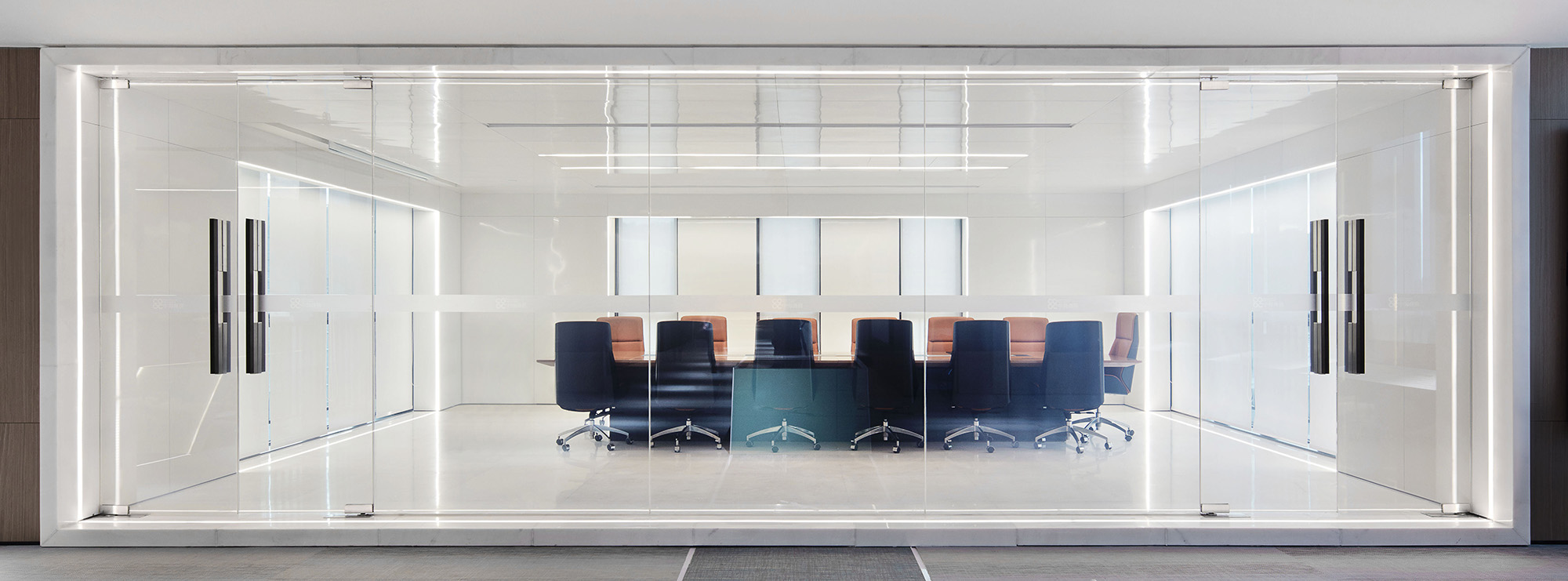 郑州办公室设计公司中海慧智大厦招商中心装修案例(图21) 郑州办公室设计公司中海慧智大厦招商中心装修案例(图21)