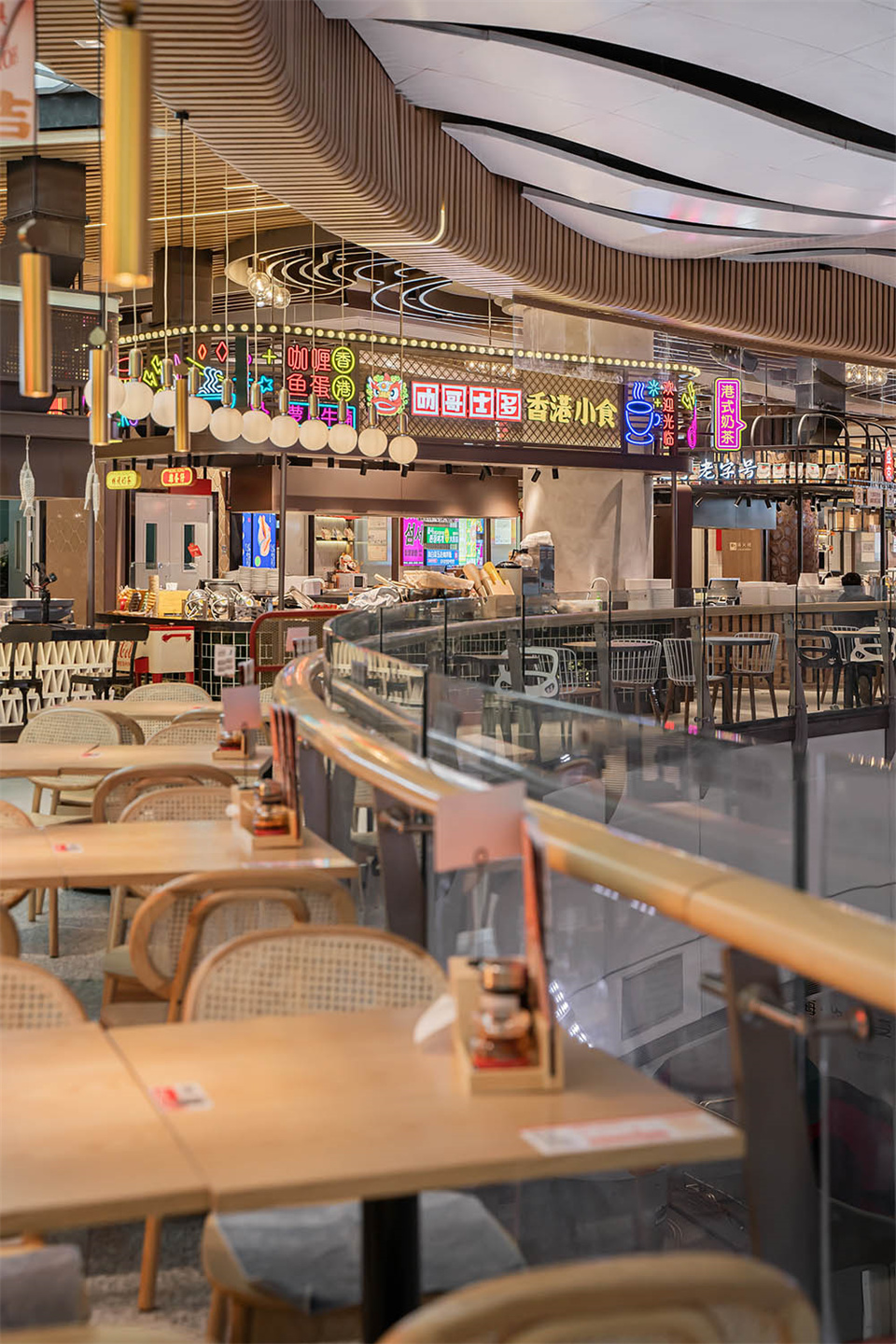 郑州美食广场设计公司食通天美食市集装修案例(图30) 郑州美食广场设计公司食通天美食市集装修案例(图30)