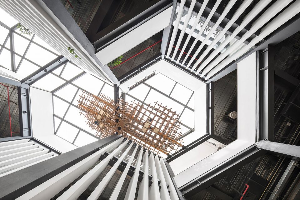 郑州办公室装修公司马蜂窝总部办公装修案例(图5) DM_20220824154108_005.jpg