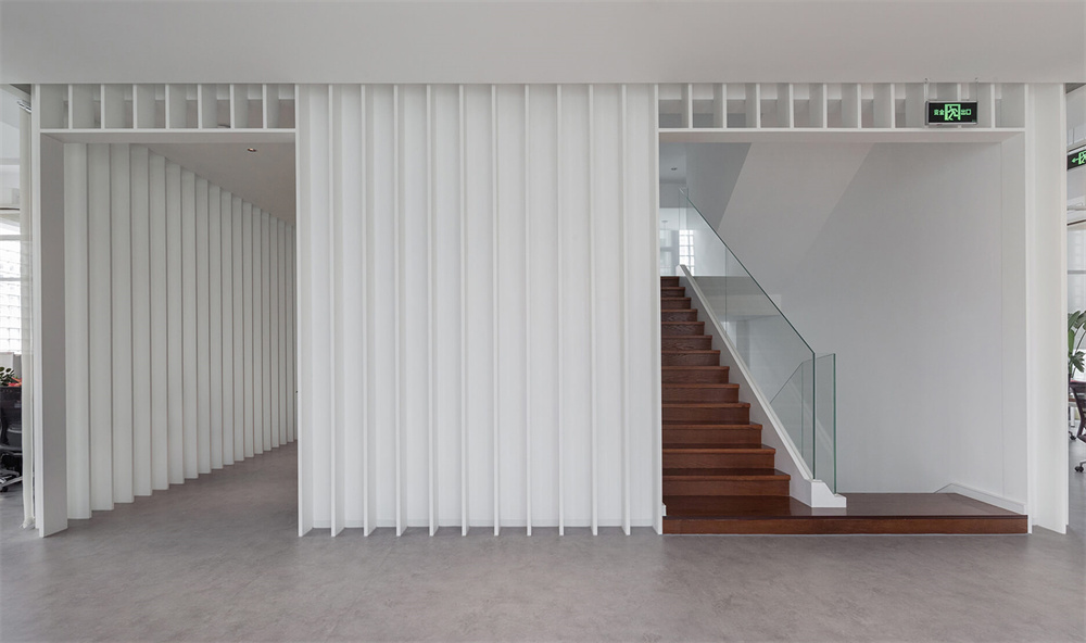 郑州办公室设计公司焦点品牌管理办公室装修案例(图8) DM_20220830154837_009.jpg