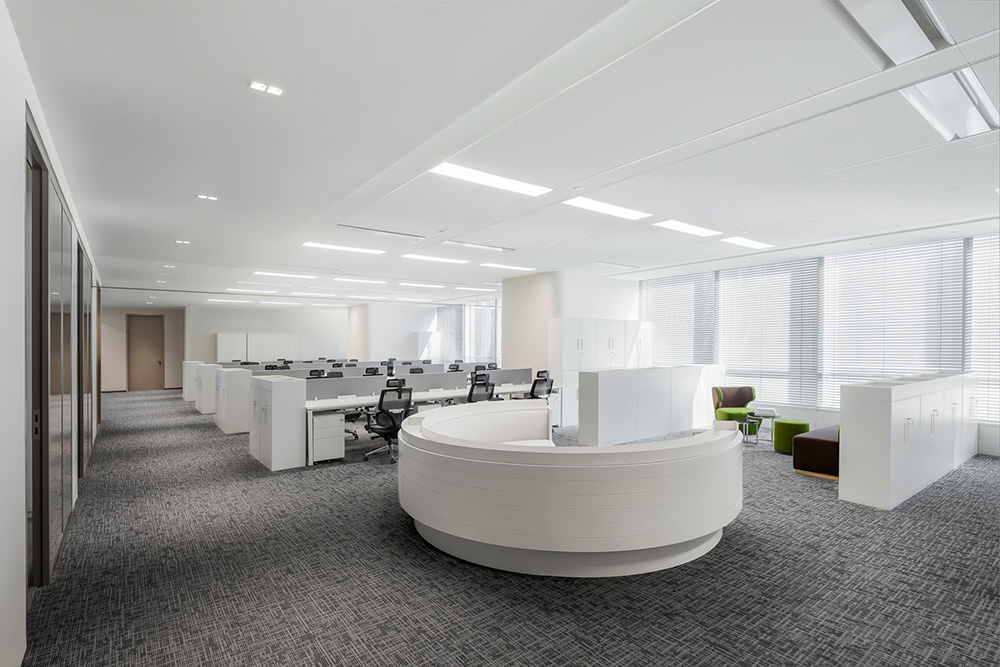 2000平现代大气的正大侨商地产公司办公室装修(图5) 2000平现代大气的正大侨商地产公司办公室装修(图5)