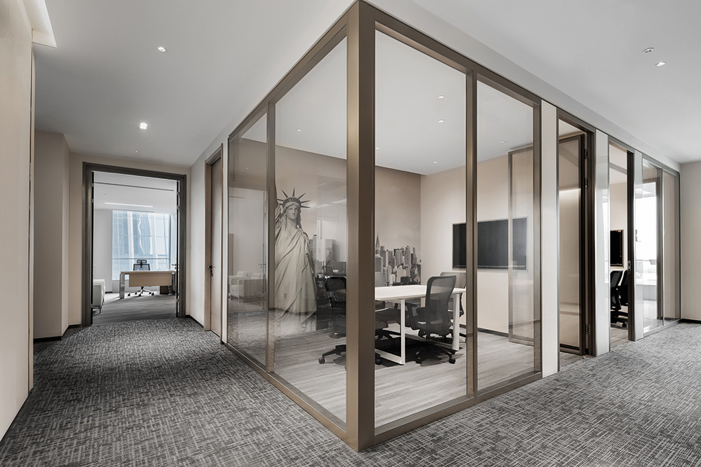 2000平现代大气的正大侨商地产公司办公室装修(图8) 2000平现代大气的正大侨商地产公司办公室装修(图8)