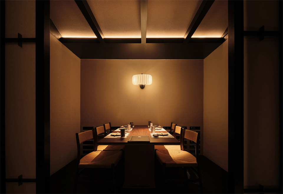 郑州日料店设计推荐奈九居酒屋装修设计(图7) 郑州日料店设计推荐奈九居酒屋装修设计(图7)