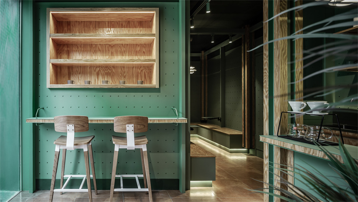 精品咖啡与酒吧的复合型餐饮空间设计案例(图2) 精品咖啡与酒吧的复合型餐饮空间设计案例(图2)