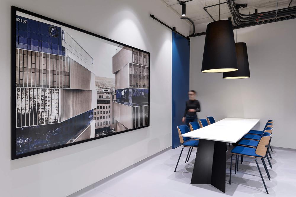 简约大气的建筑工程公司办公室装修设计案例(图7) 简约大气的建筑工程公司办公室装修设计案例(图7)