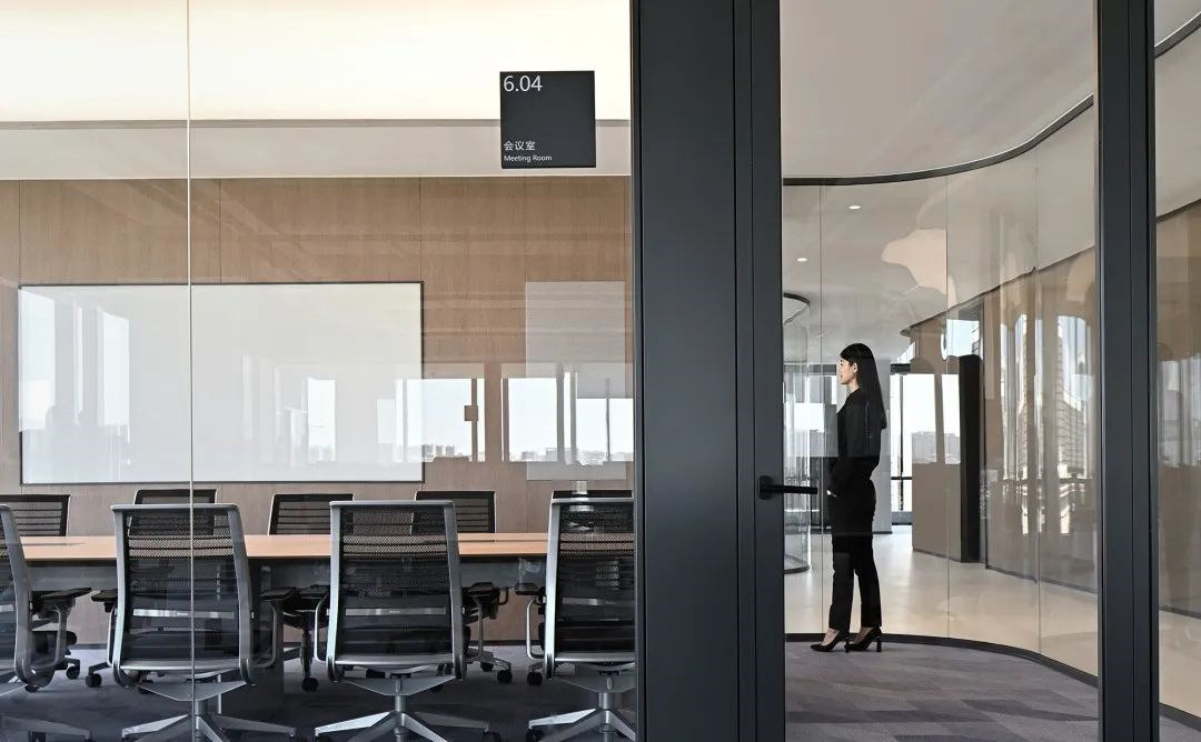 10000平东源音响总部办公大楼装修设计方案(图10) 10000平东源音响总部办公大楼装修设计方案(图10)