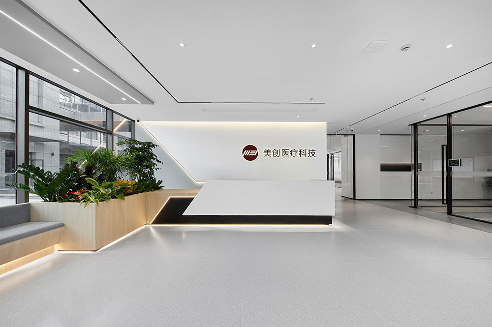 简约时尚的美创医疗科技公司办公室装修案例(图1) 简约时尚的美创医疗科技公司办公室装修案例(图1)