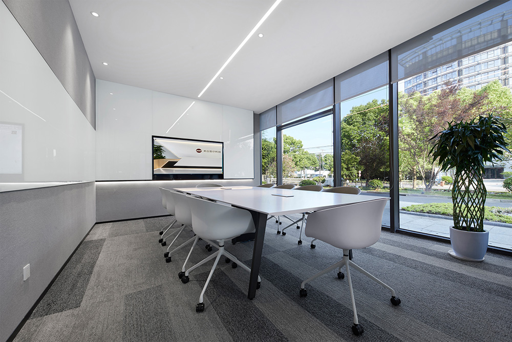 简约时尚的美创医疗科技公司办公室装修案例(图4) 简约时尚的美创医疗科技公司办公室装修案例(图4)