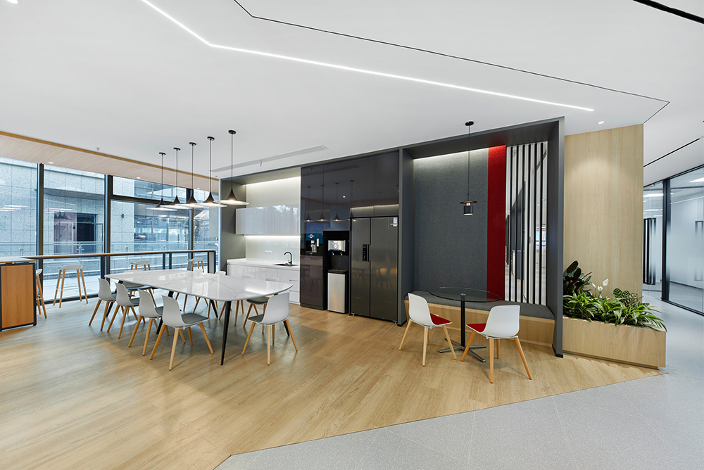 简约时尚的美创医疗科技公司办公室装修案例(图5) 简约时尚的美创医疗科技公司办公室装修案例(图5)