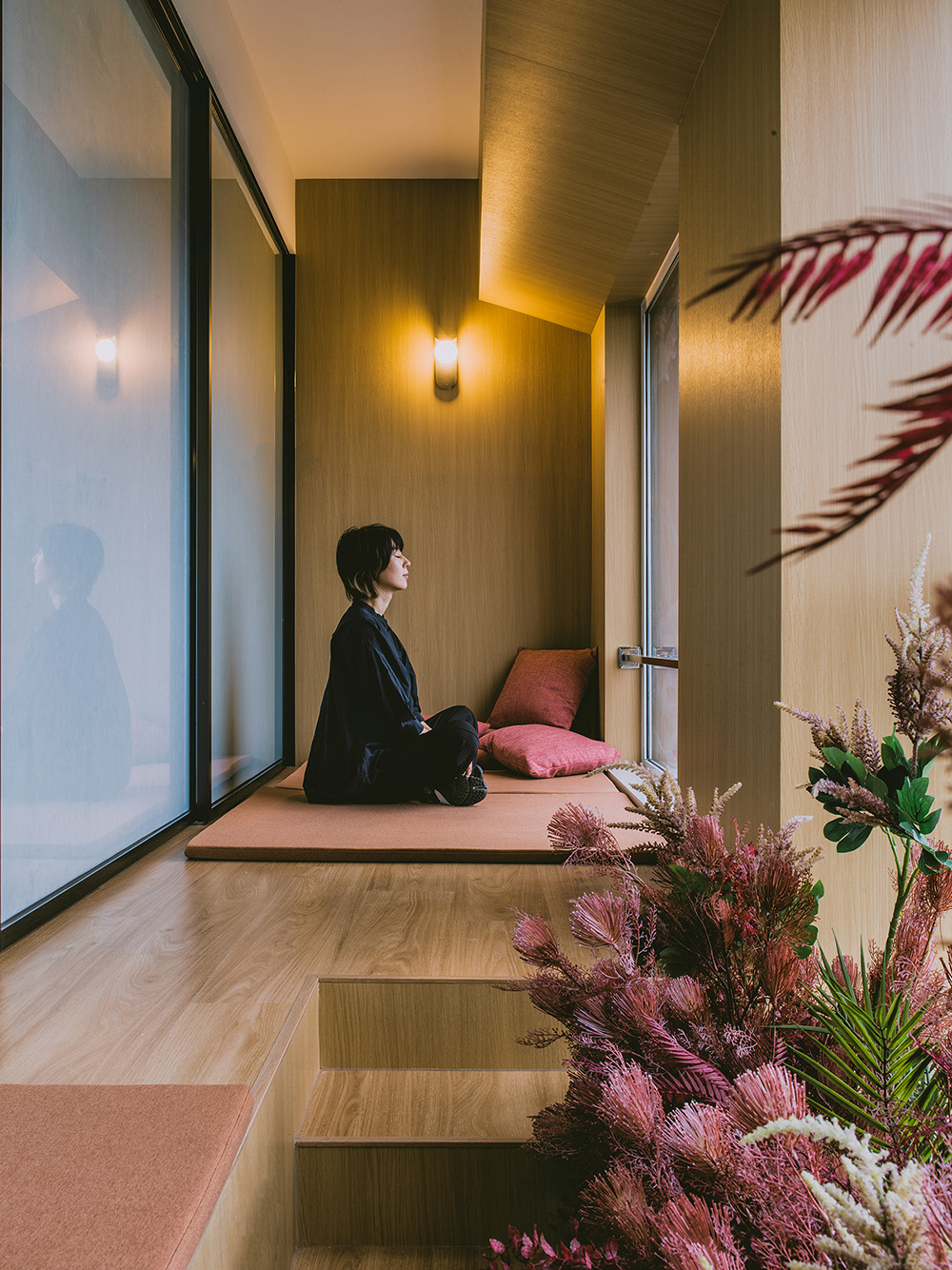 郑州办公室装修推荐红鹤集团办公室设计案例(图6) 郑州办公室装修推荐红鹤集团办公室设计案例(图6)