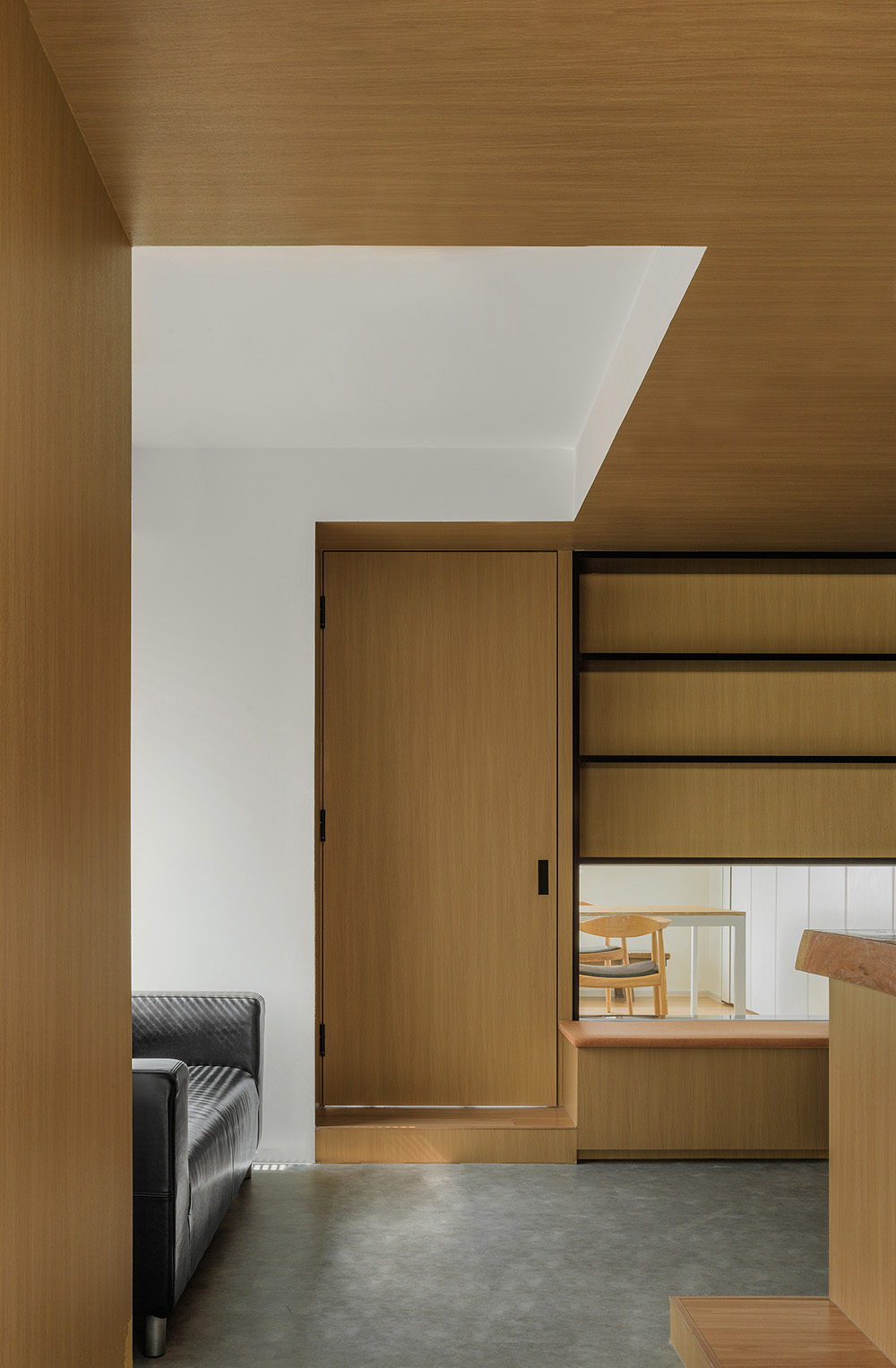 郑州办公室装修推荐红鹤集团办公室设计案例(图13) 郑州办公室装修推荐红鹤集团办公室设计案例(图13)