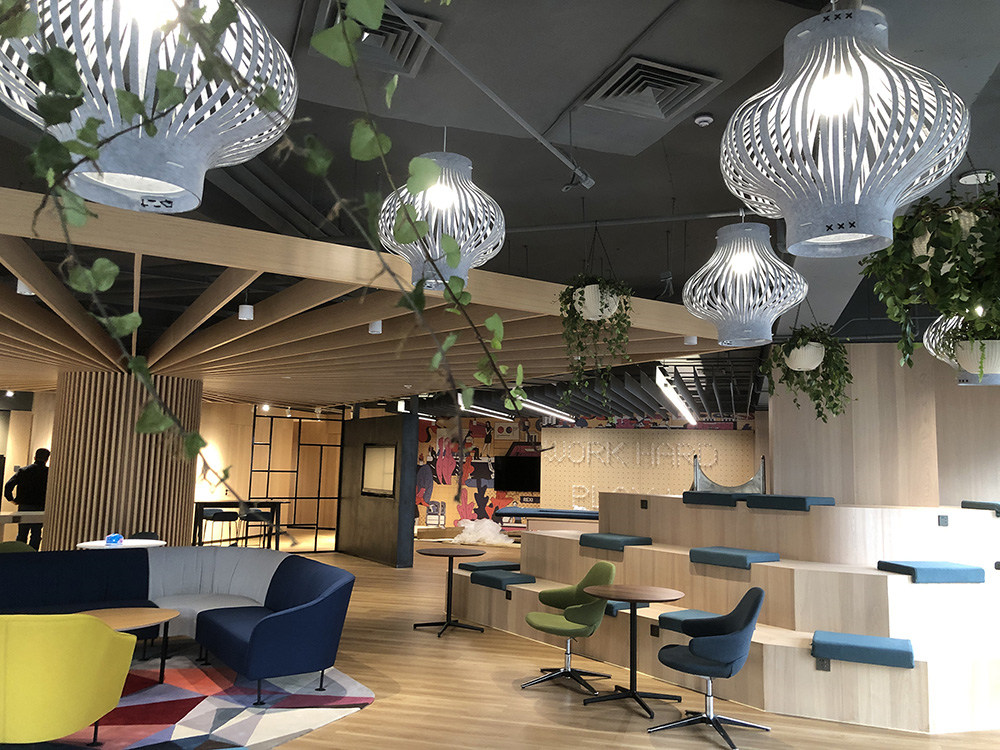 青岛睿玺工业制造企业总部办公室装修设计(图5) 青岛睿玺工业制造企业总部办公室装修设计(图5)