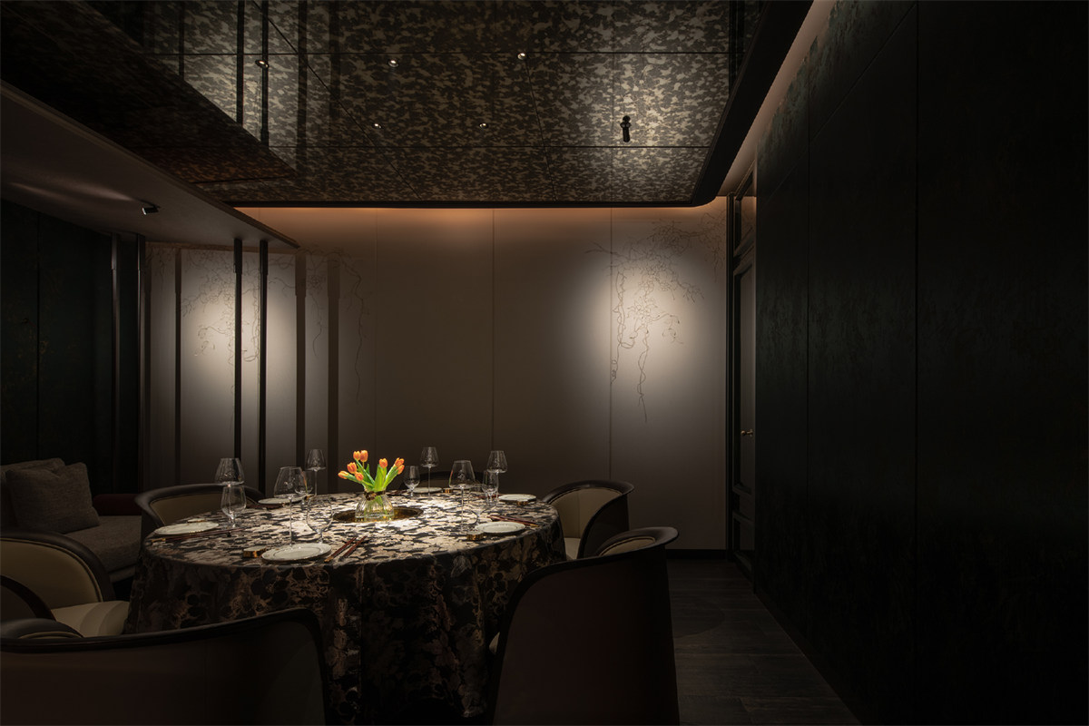 成都贵仕高端海鲜火锅店装修设计案例(图9) 成都贵仕高端海鲜火锅店装修设计案例(图9)