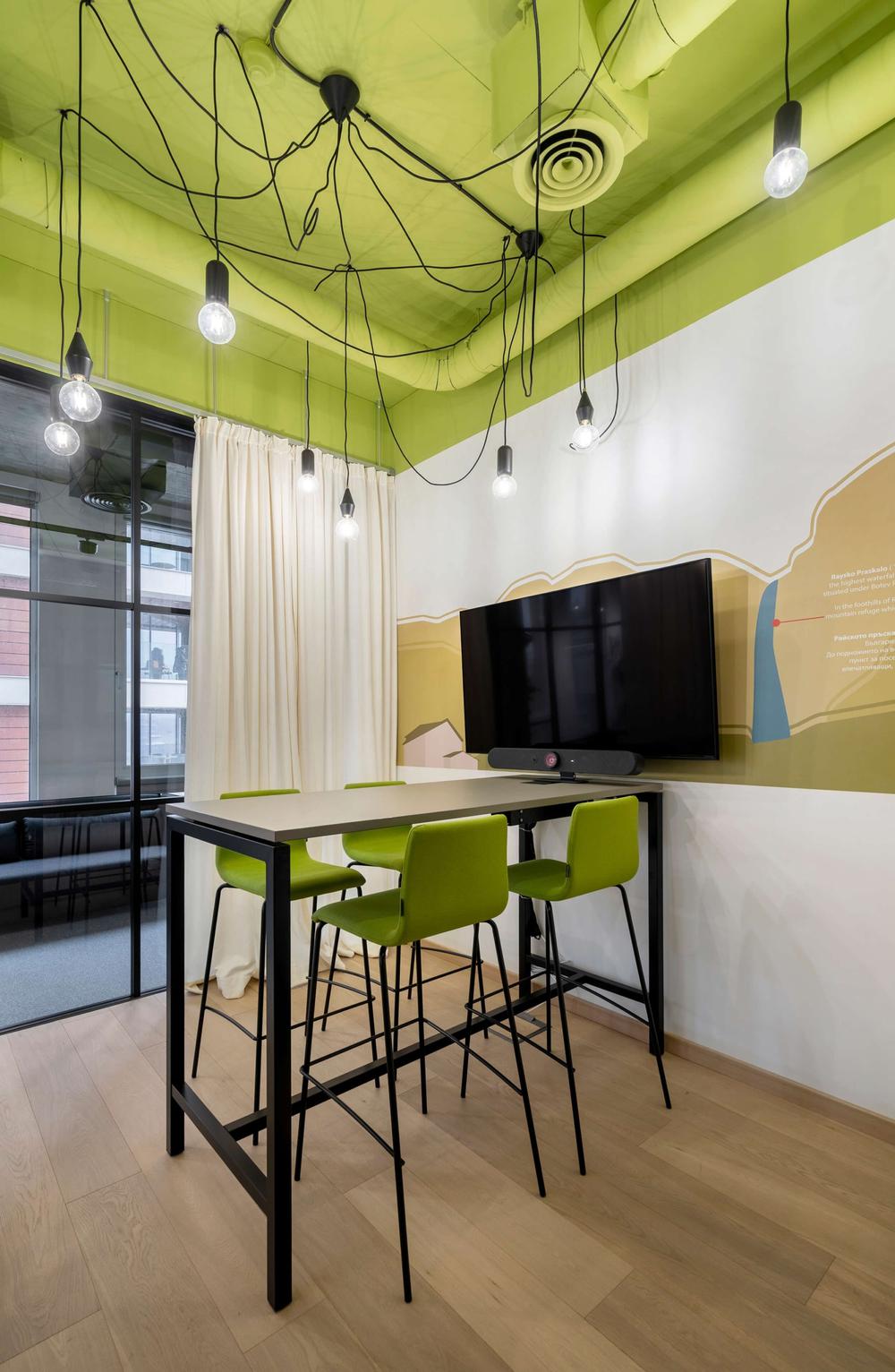 1300平清新工业风科技公司办公室装修设计(图5) 1300平清新工业风科技公司办公室装修设计(图5)