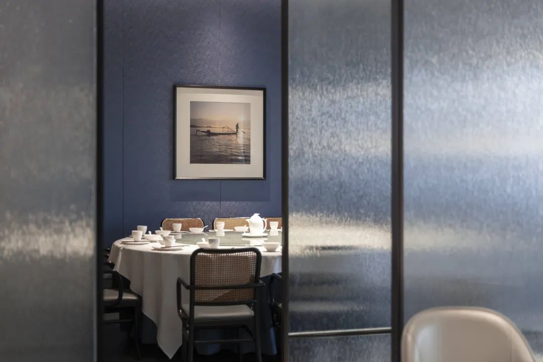 郑州餐饮设计推荐79号渔船连锁海鲜餐厅装修案例(图9) 郑州餐饮设计推荐79号渔船连锁海鲜餐厅装修案例(图9)