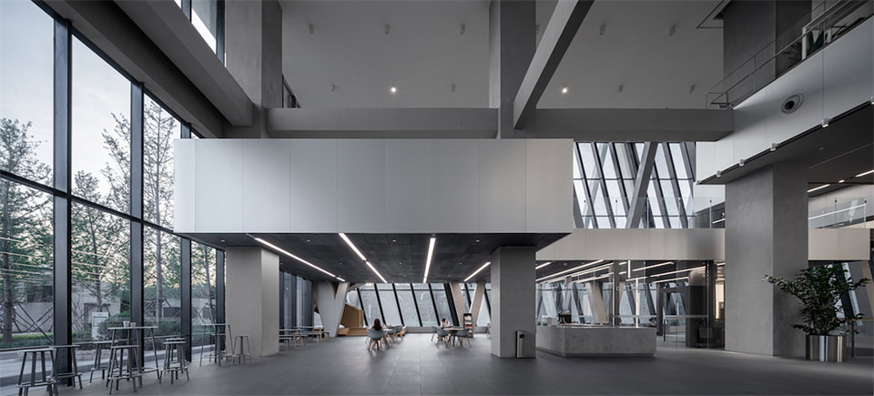 歌尔全球研发总部办公楼公共空间装修设计方案(图2) 歌尔全球研发总部办公楼公共空间装修设计方案(图2)