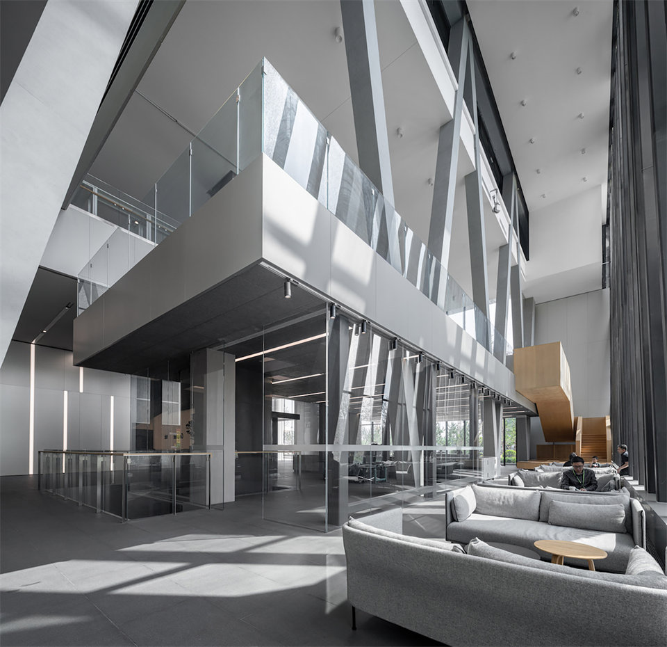 歌尔全球研发总部办公楼公共空间装修设计方案(图10) 歌尔全球研发总部办公楼公共空间装修设计方案(图10)