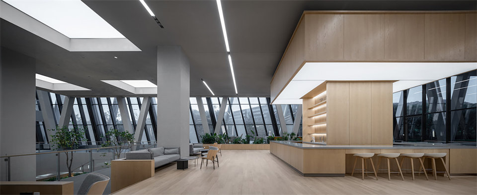 歌尔全球研发总部办公楼公共空间装修设计方案(图11) 歌尔全球研发总部办公楼公共空间装修设计方案(图11)