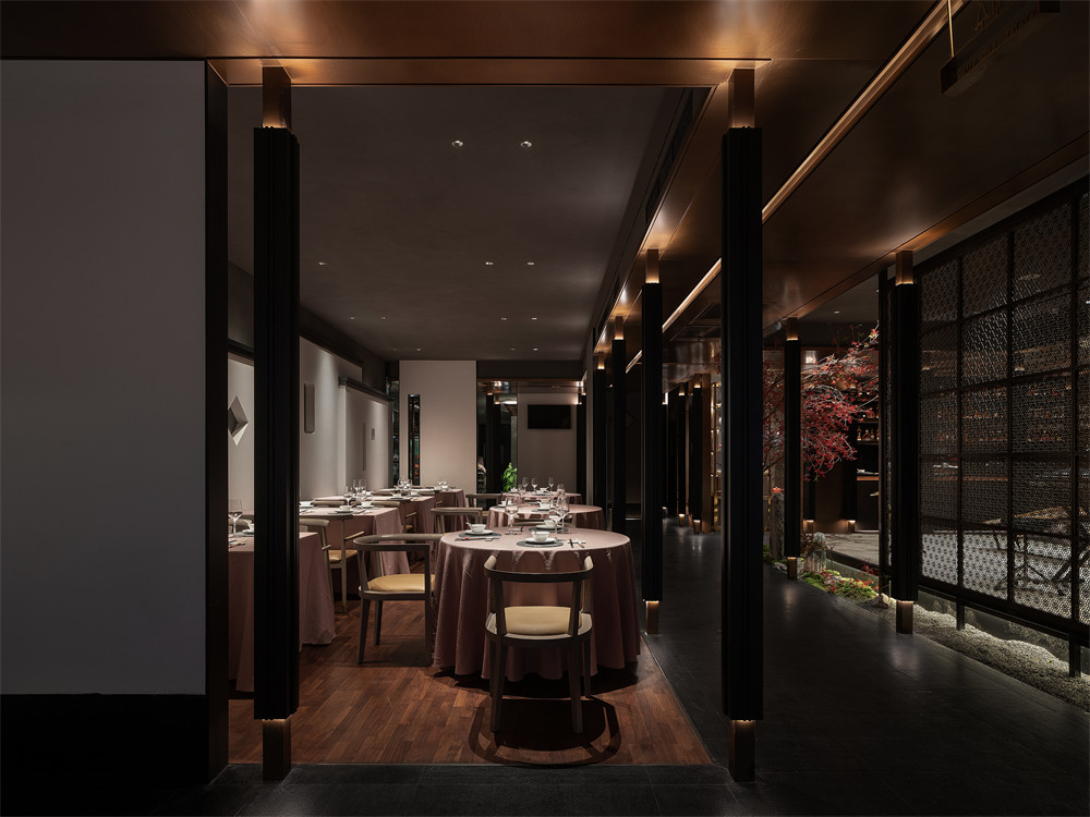 江南赋醉爱时尚粤菜餐厅装修设计实景图(图7) 江南赋醉爱时尚粤菜餐厅装修设计实景图(图7)