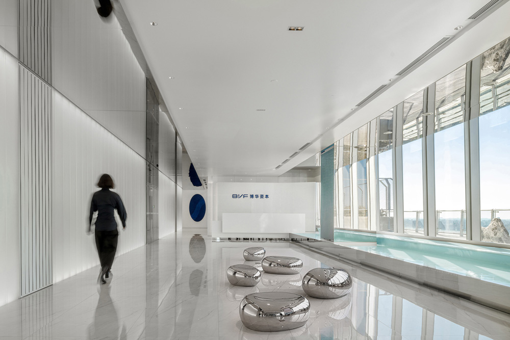 1800平开阔明亮的金融公司办公室装修设计方案(图2) 1800平开阔明亮的金融公司办公室装修设计方案(图2)