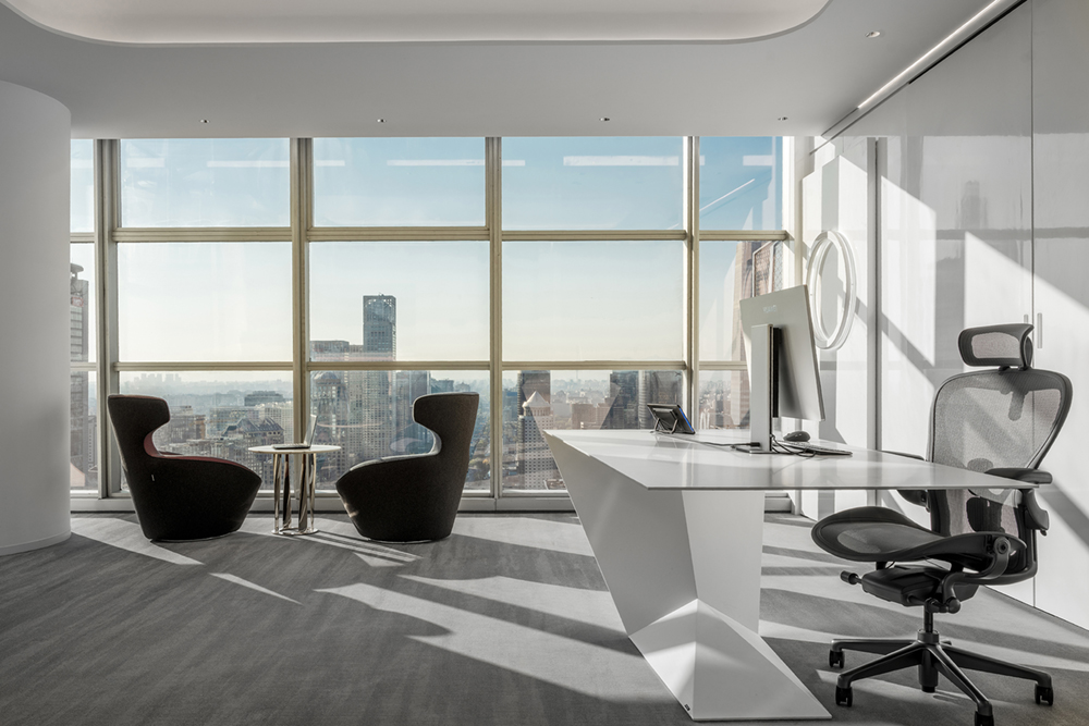 1800平开阔明亮的金融公司办公室装修设计方案(图5) 1800平开阔明亮的金融公司办公室装修设计方案(图5)