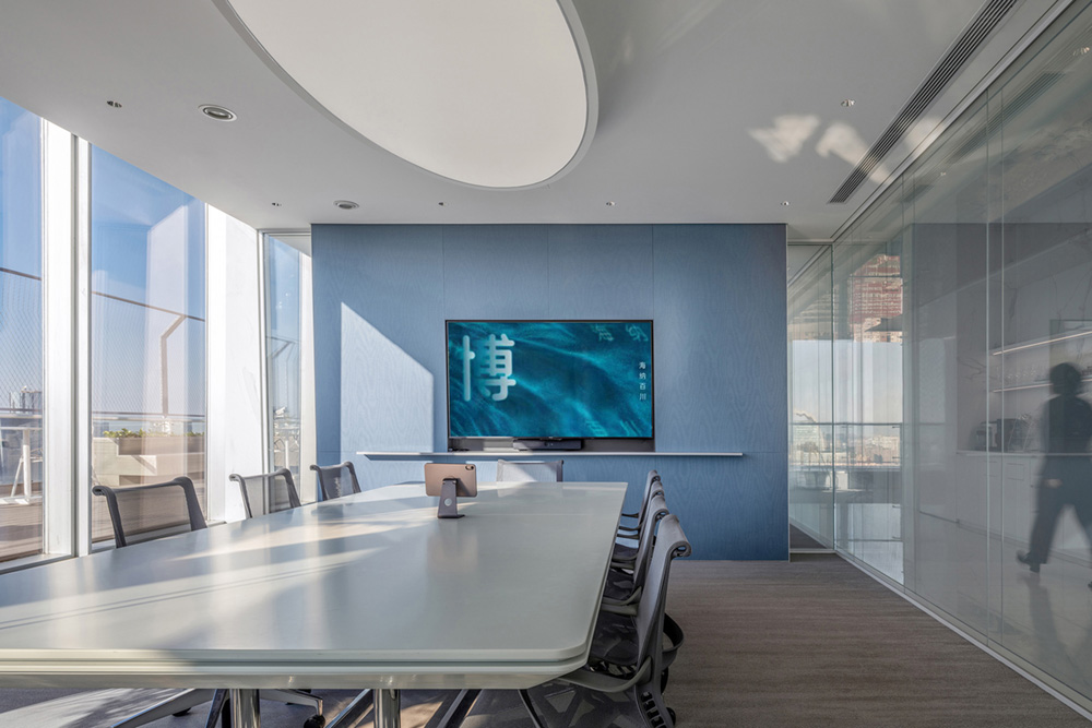 1800平开阔明亮的金融公司办公室装修设计方案(图7) 1800平开阔明亮的金融公司办公室装修设计方案(图7)