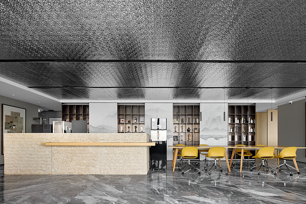 现代轻奢风大成律师事务所办公室装修设计(图4) 现代轻奢风大成律师事务所办公室装修设计(图4)