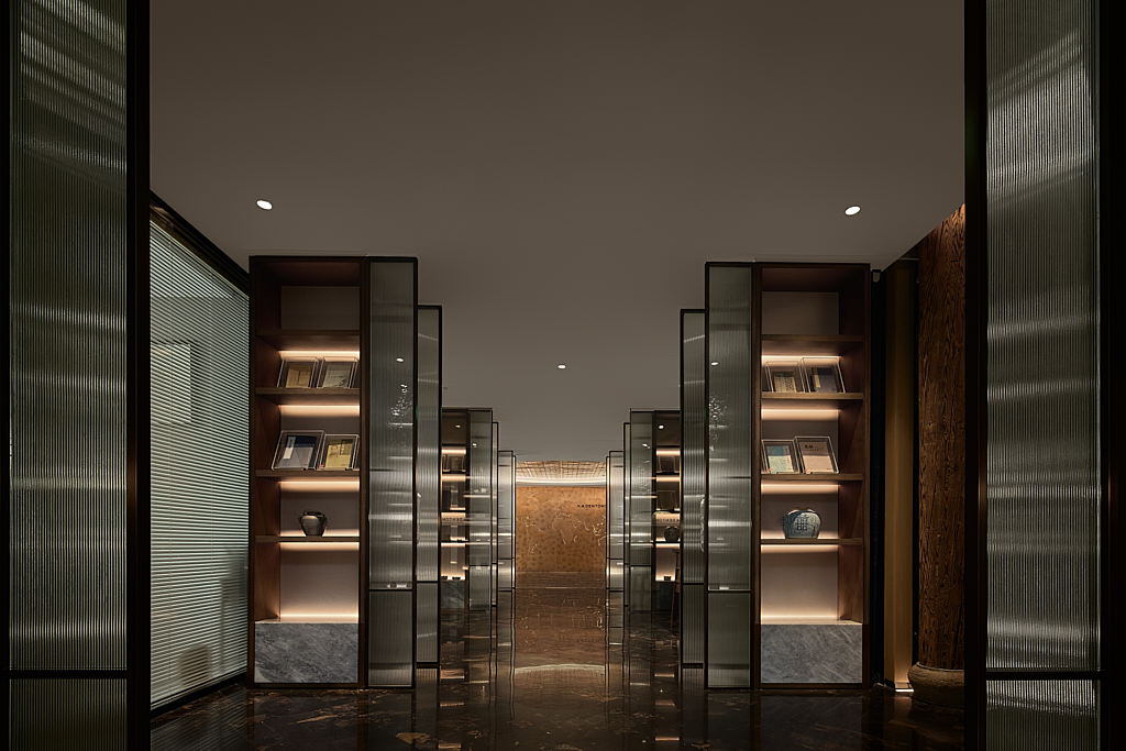 现代轻奢风大成律师事务所办公室装修设计(图2) 现代轻奢风大成律师事务所办公室装修设计(图2)