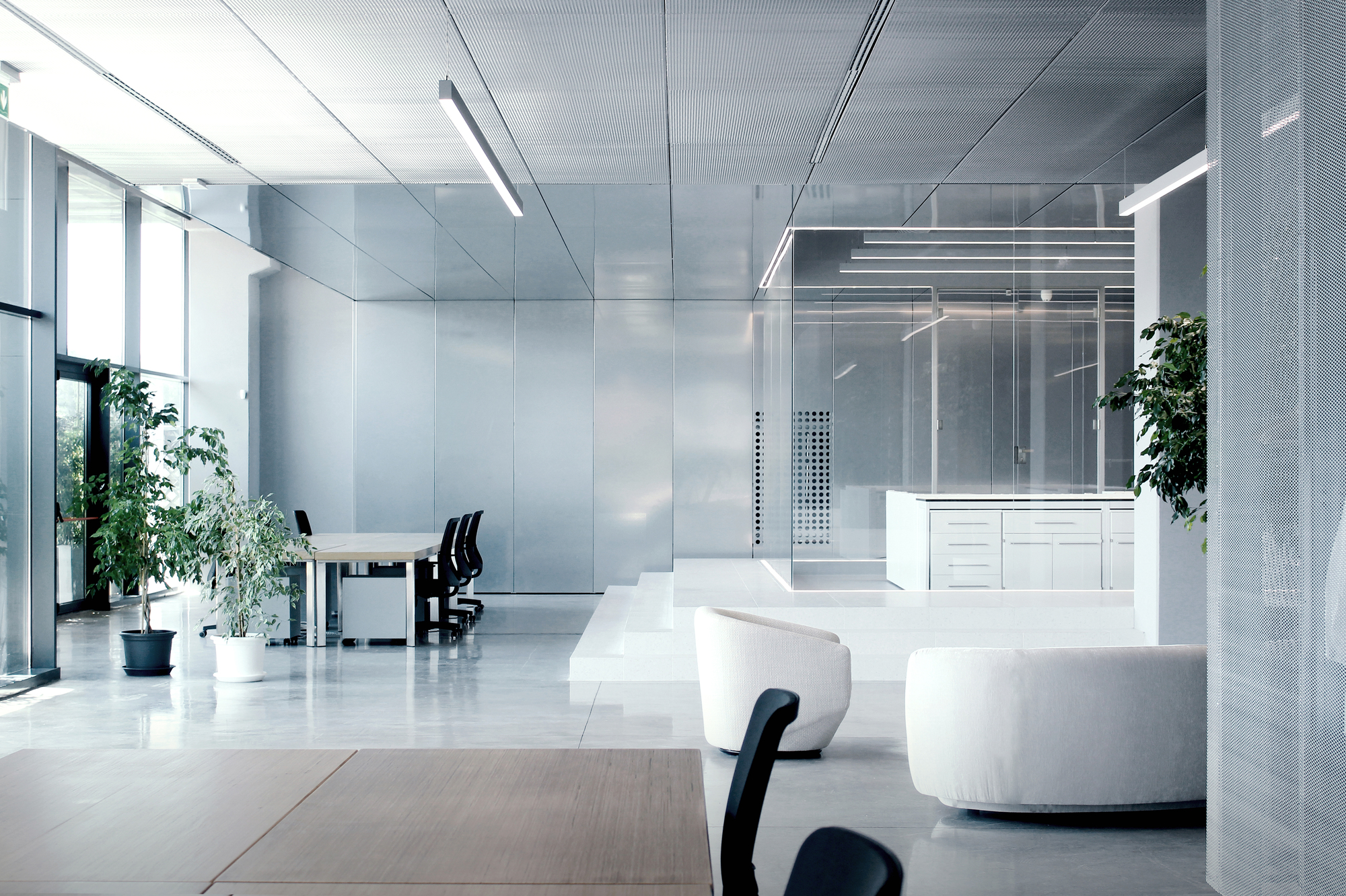 大气明亮的国外医药公司办公室装修设计方案(图3) 大气明亮的国外医药公司办公室装修设计方案(图3)