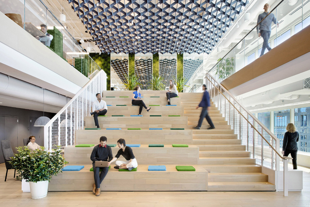 开敞明亮的国外房地产公司办公室装修设计方案(图3) 开敞明亮的国外房地产公司办公室装修设计方案(图3)