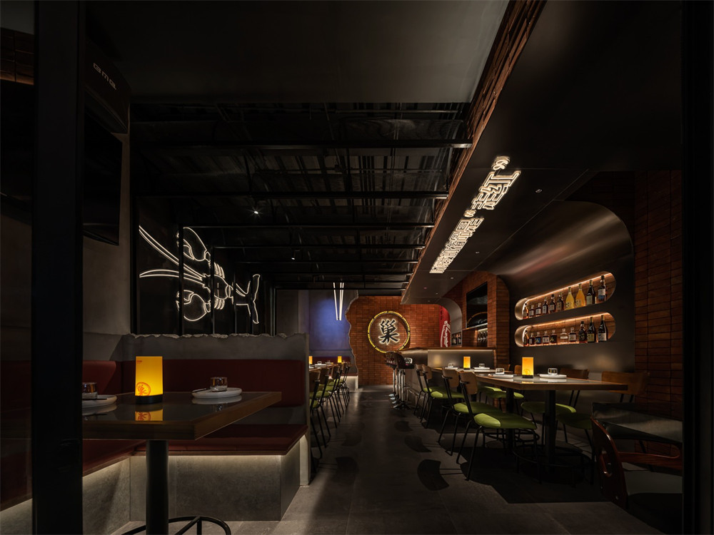 小龙虾+烧烤 龙巢特色餐酒馆装修设计案例(图6) 小龙虾+烧烤 龙巢特色餐酒馆装修设计案例(图6)