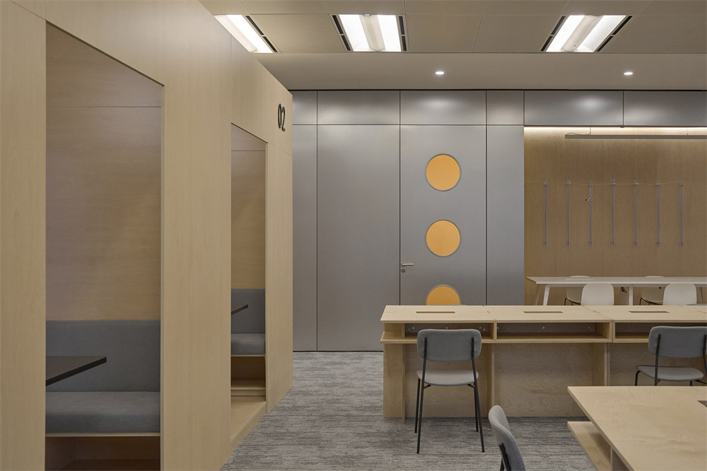 特赞互联网人工智能公司办公室装修方案(图5) 特赞互联网人工智能公司办公室装修方案(图5)
