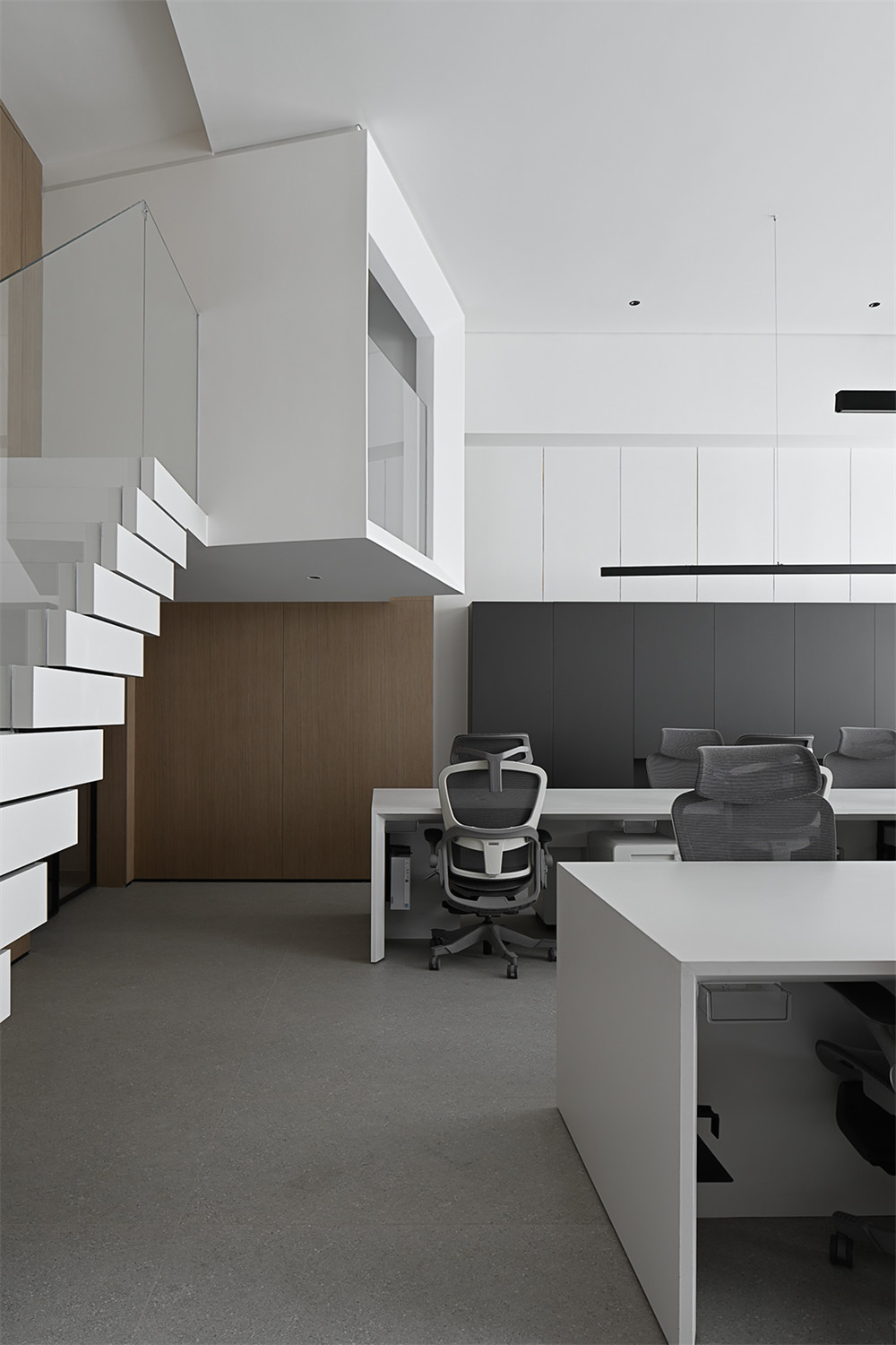 300平极简风富力中心办公室装修设计方案(图9) 300平极简风富力中心办公室装修设计方案(图9)