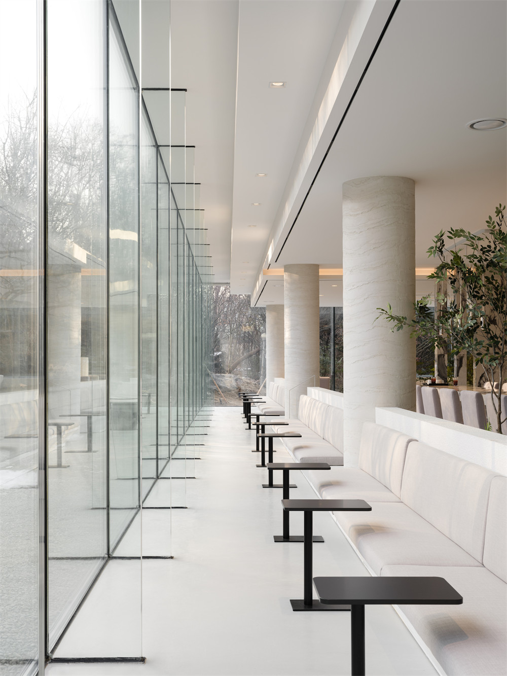 ANArKH纯白极简风面包咖啡厅装修设计案例(图4) ANArKH纯白极简风面包咖啡厅装修设计案例(图4)